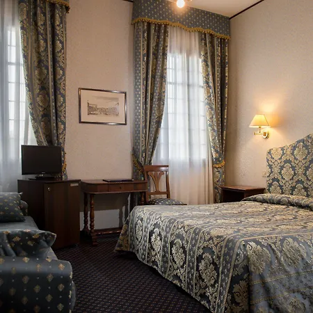 La Meridiana Hotel 3*